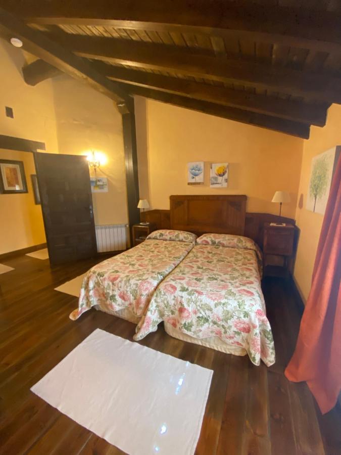 Casa Rural Dos Reales San Cristobal de Boedo Dış mekan fotoğraf